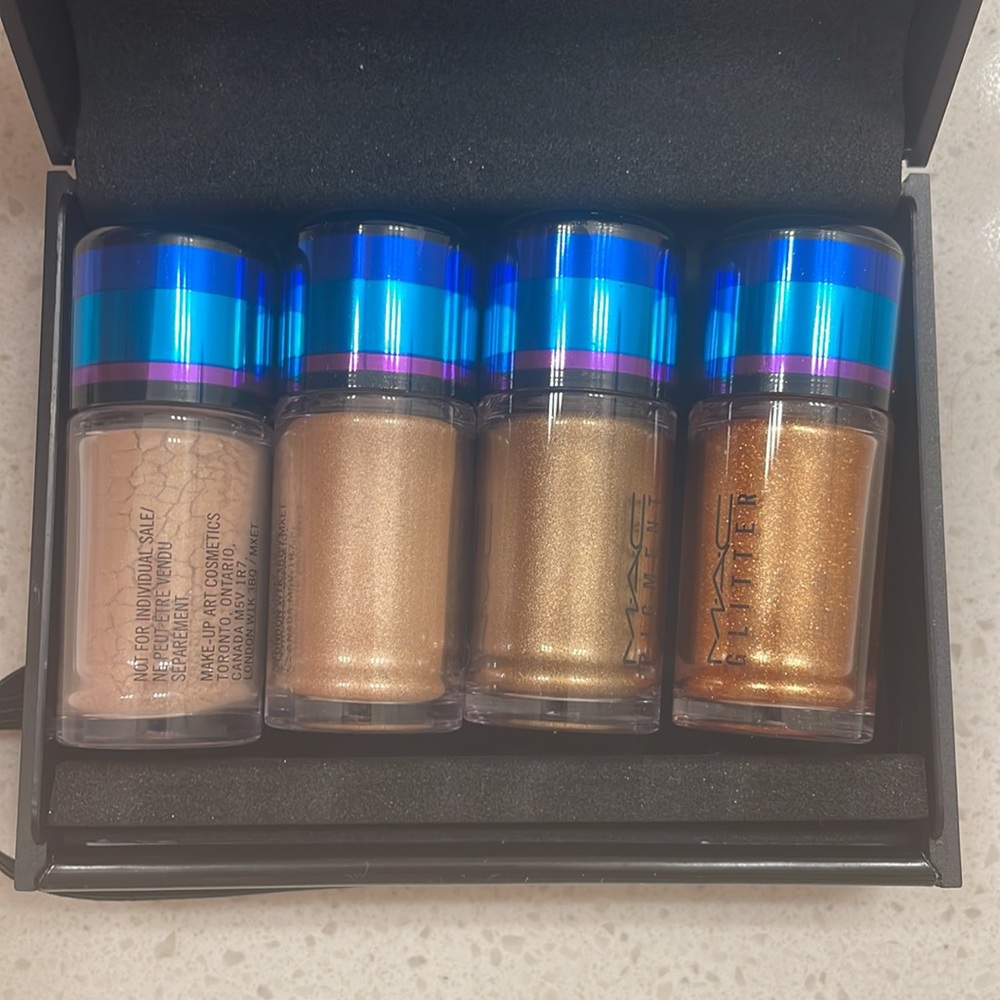 Mac pigments